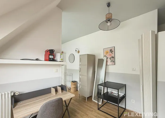 Flexliving - Near Eiffel Tower Invalides & Left Bank *